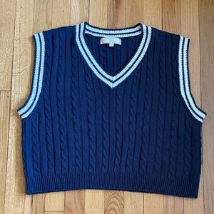 Cable-Knit Navy Sleeveless V-Neck Sweater Vest